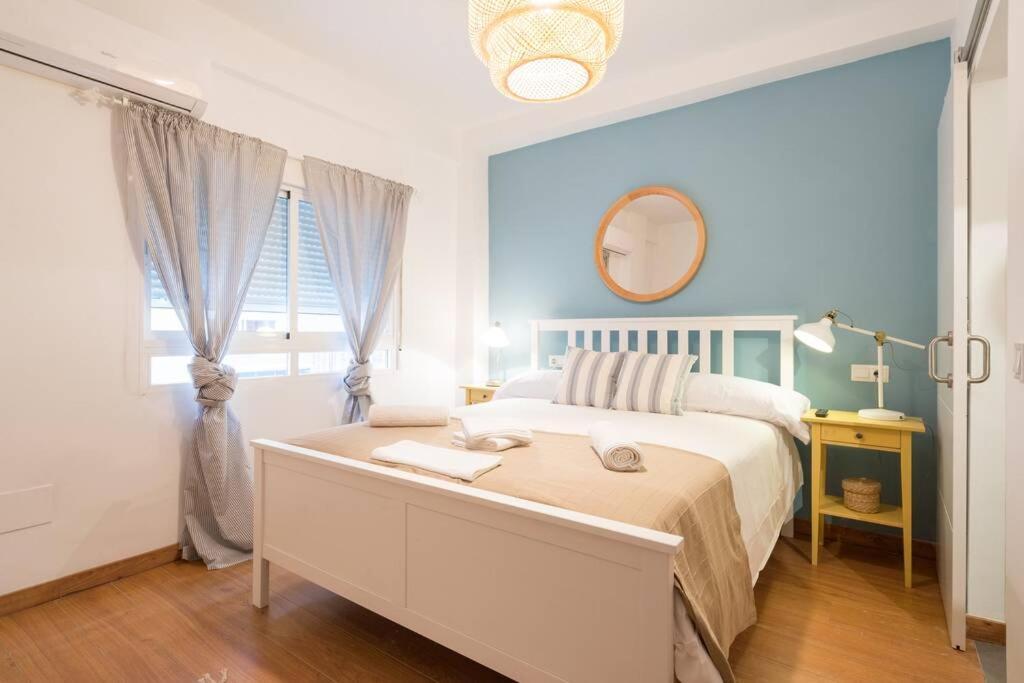 شقة Tgh/ Malaga Centro Con Parking المظهر الخارجي الصورة